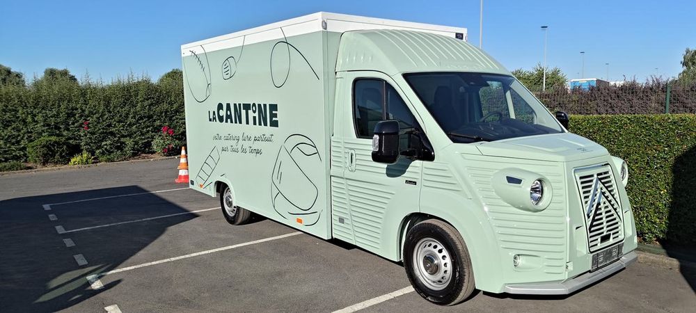 Food-truck aménagé convoyé par Joss Convoyage