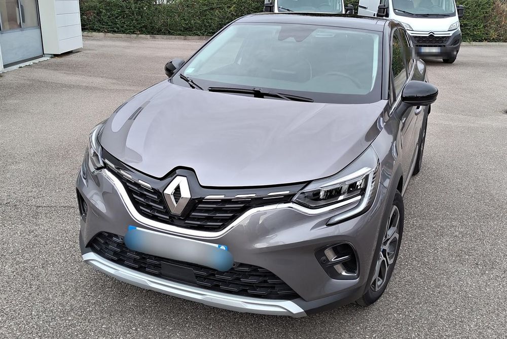 Renault Captur convoyé par Joss Convoyage
